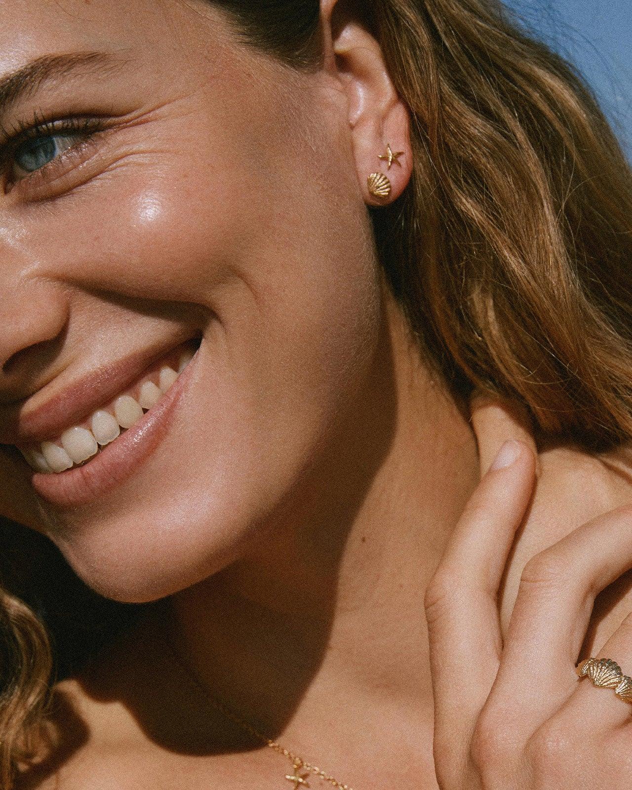 Almé Stud Earrings - Image 4