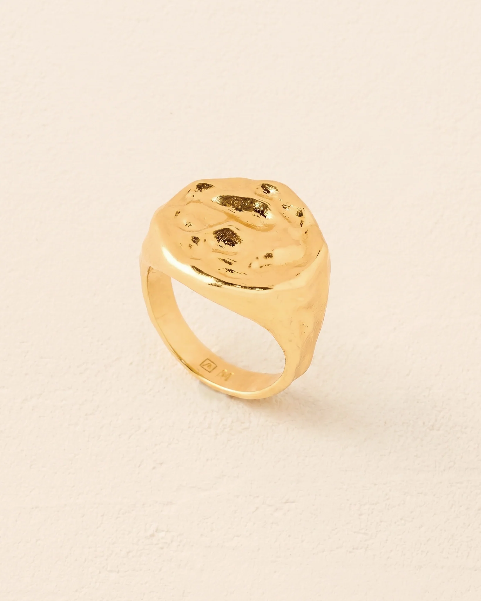 Antonia Ring