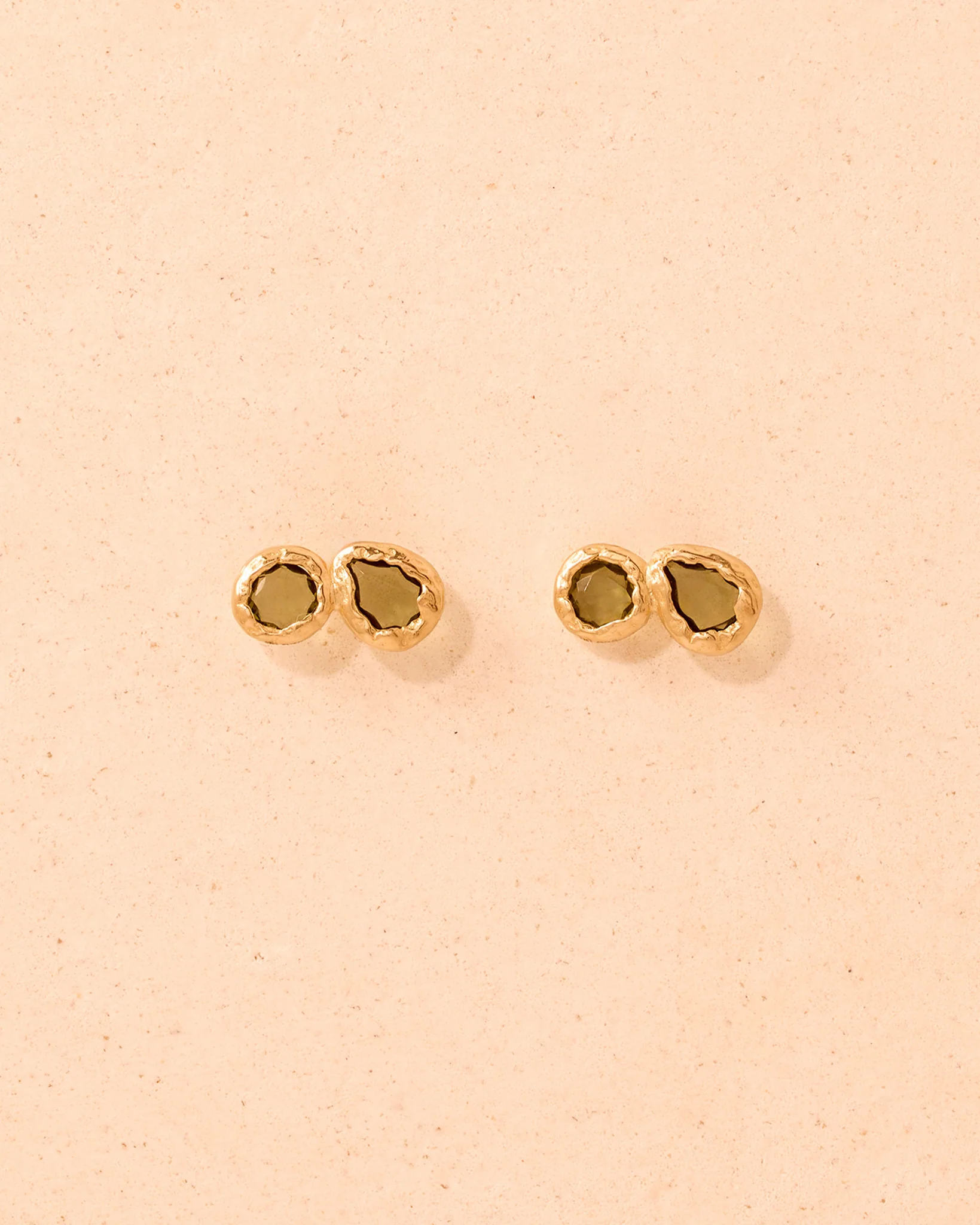 Lysiana Earrings