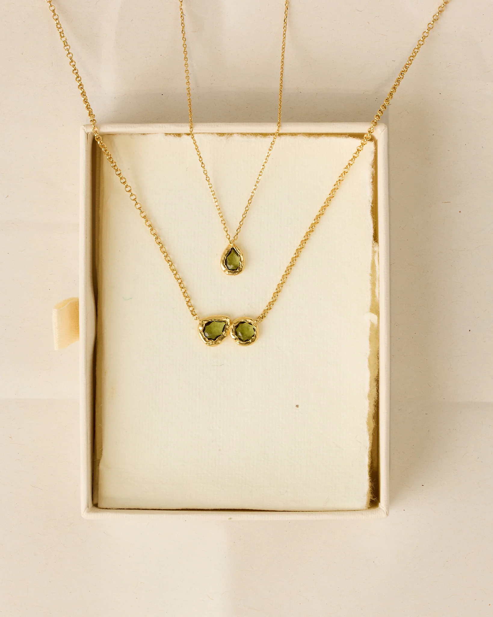 Lysiana Necklace - Image 5